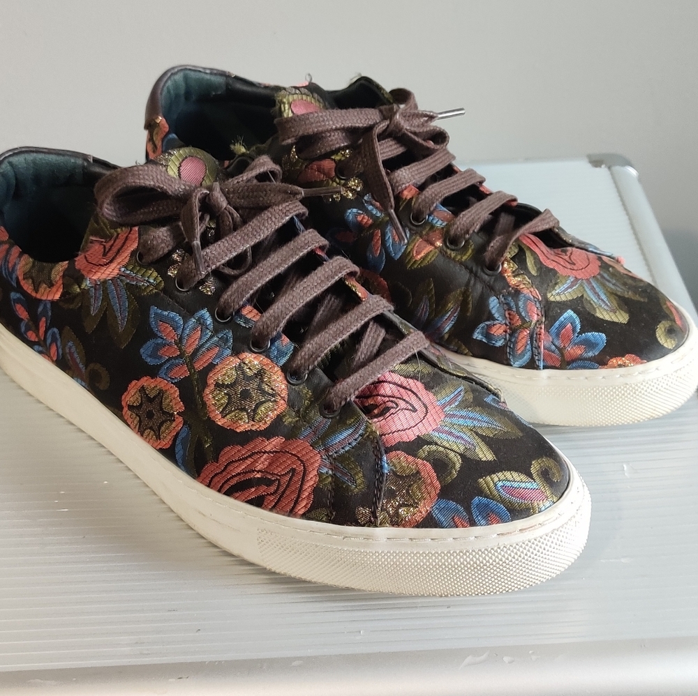 Taft Sneaker in Floral